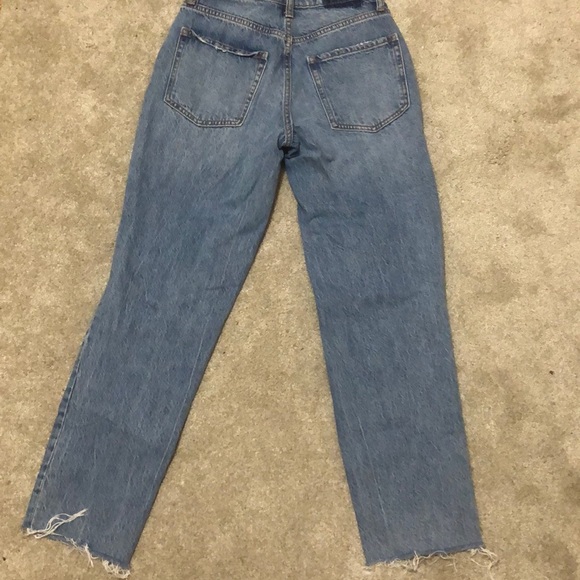 ripped mom jeans - Picture 2 of 5